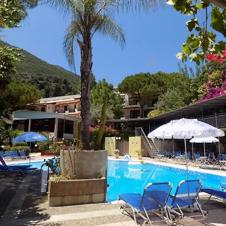 Lefkas Blue Hotel Nikiana Buitenkant foto