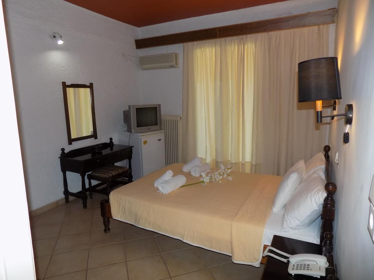 Lefkas Blue Hotel Nikiana Buitenkant foto