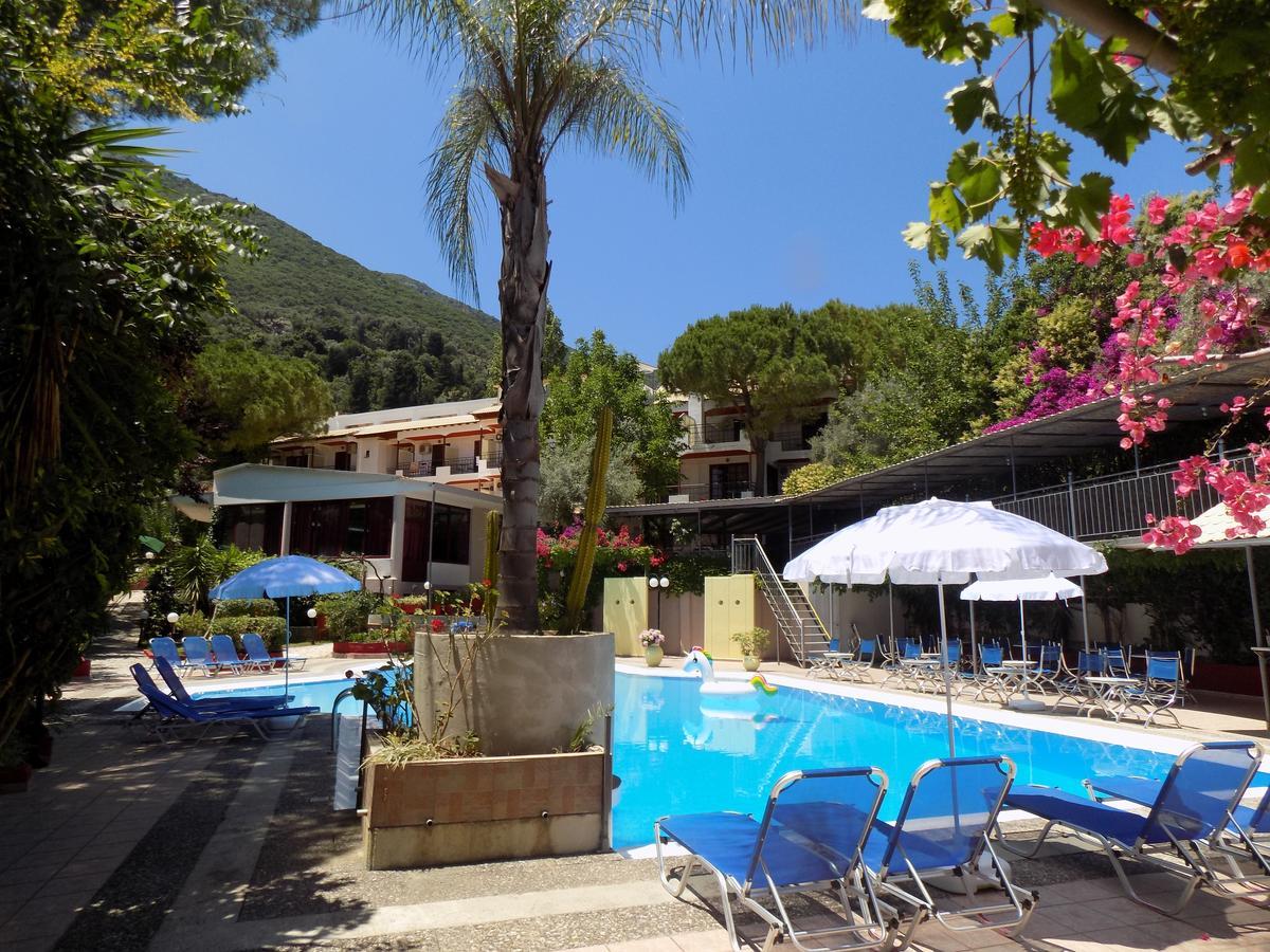 Lefkas Blue Hotel Nikiana Buitenkant foto