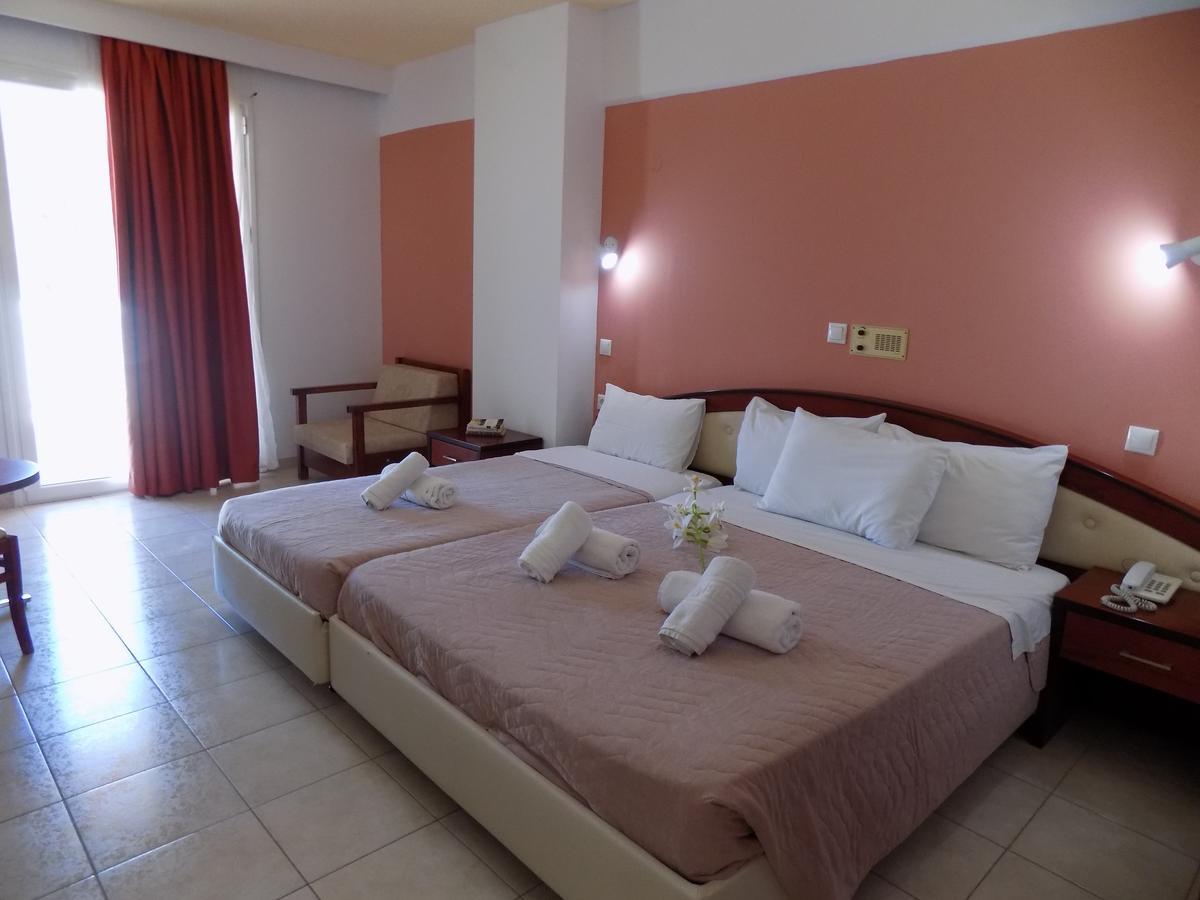 Lefkas Blue Hotel Nikiana Buitenkant foto