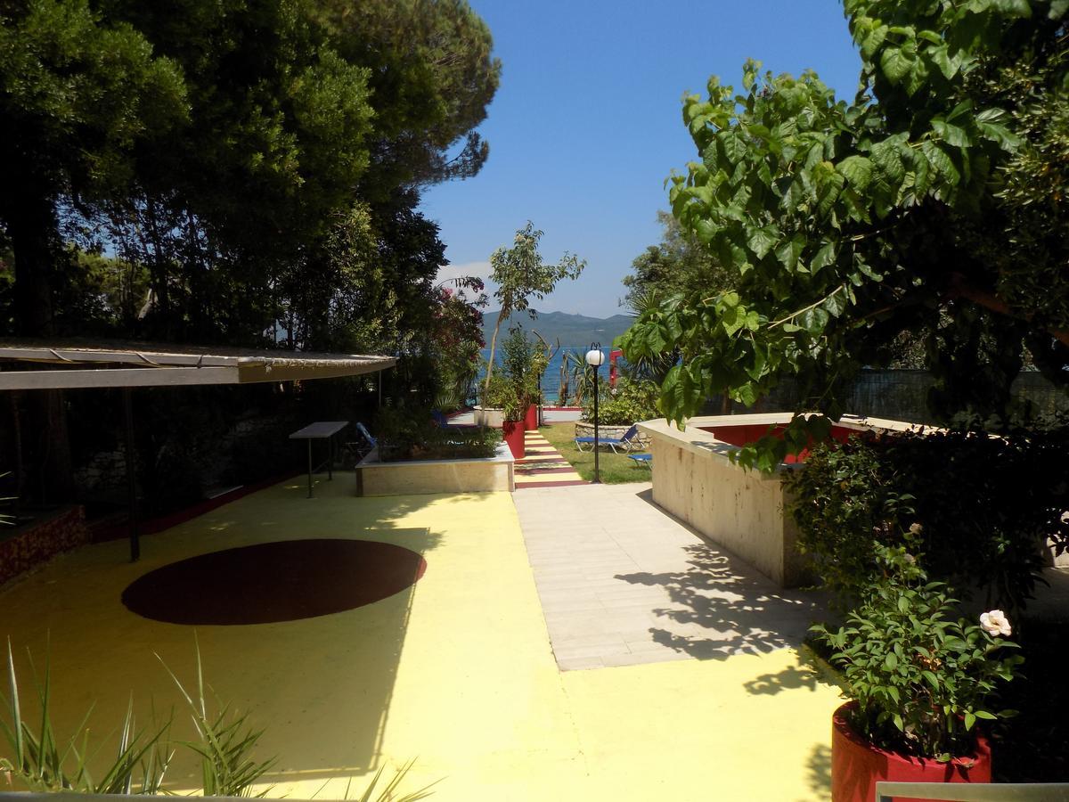 Lefkas Blue Hotel Nikiana Buitenkant foto