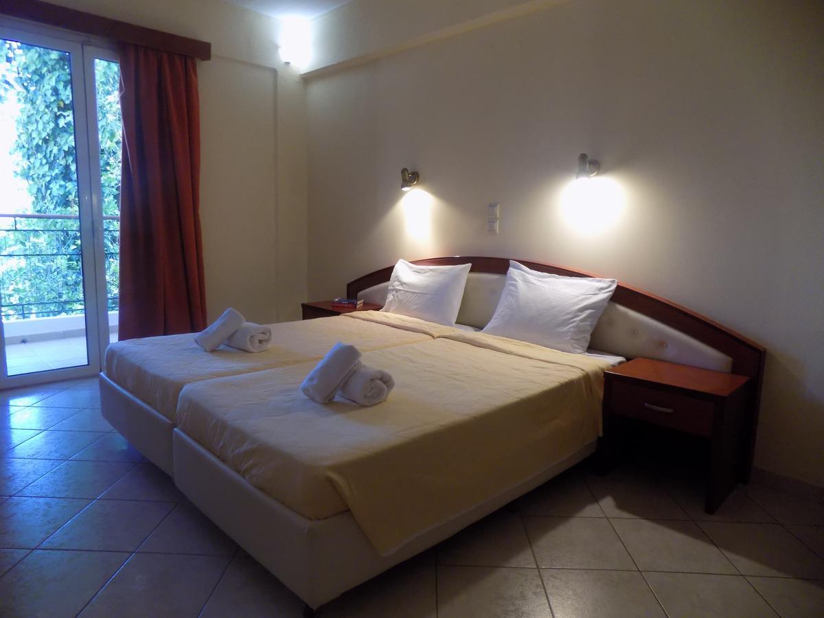 Lefkas Blue Hotel Nikiana Buitenkant foto