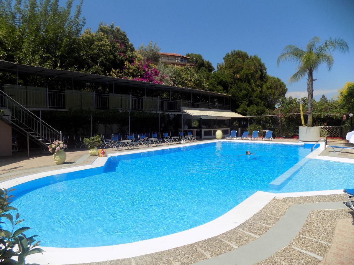Lefkas Blue Hotel Nikiana Buitenkant foto